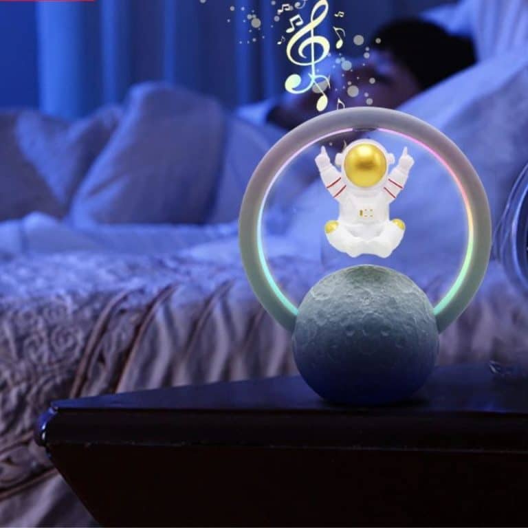 🚀🔊 Lleva la Música a Otro Nivel | Parlante Astronauta Magnético con Sonido Potente y Diseño Futurista en Colombia