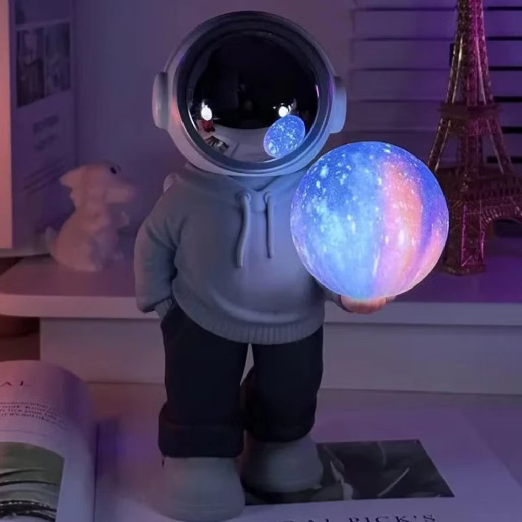 Parlante Lámpara Astronauta Galaxy LED – Bluetooth Recargable con Luz Ambiental ✨🚀